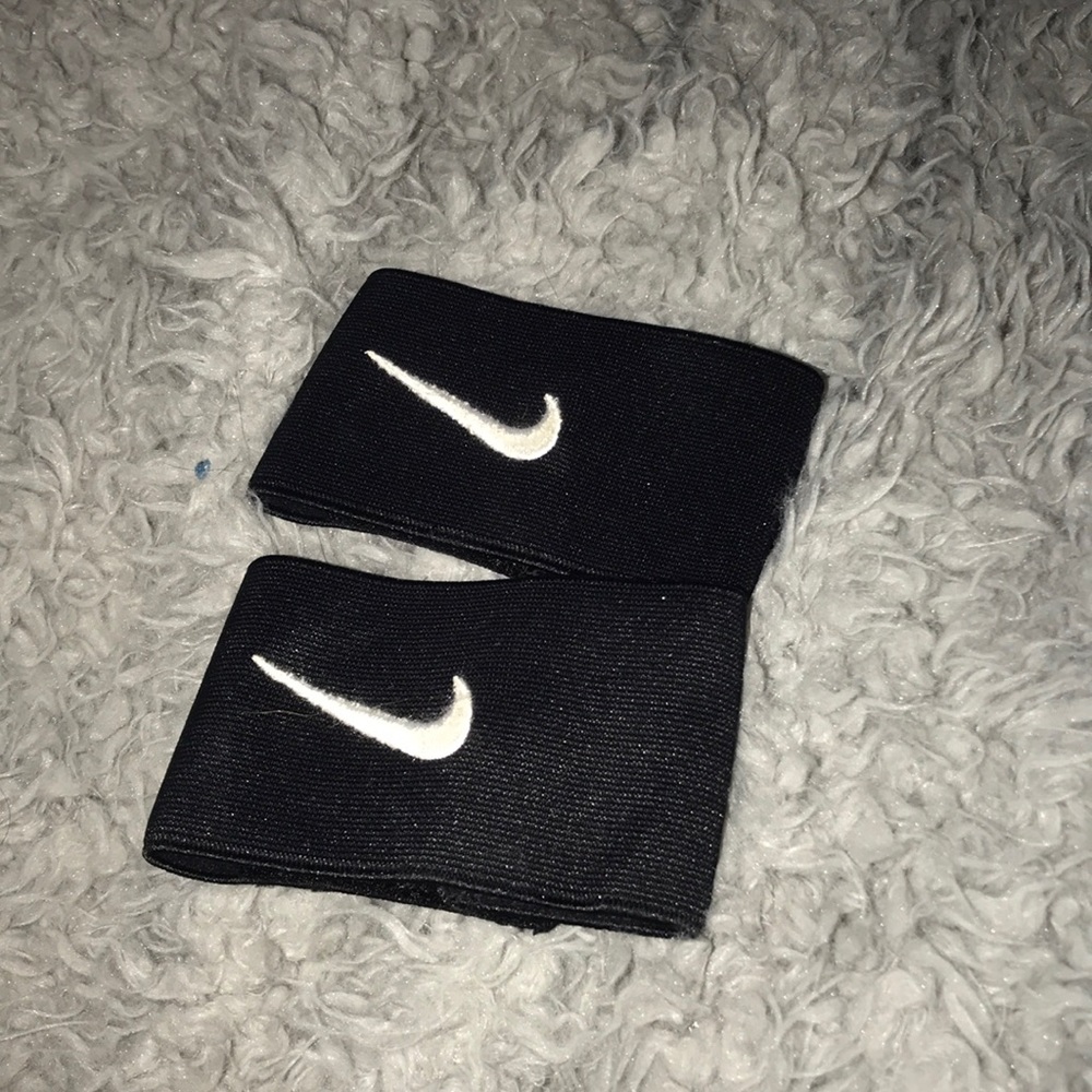 Women’s Nike Shin Guard Stays